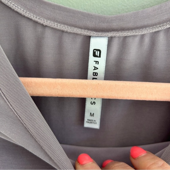 Fabletics Light Purple Sleeveless Tank Medium - Picture 6 of 6